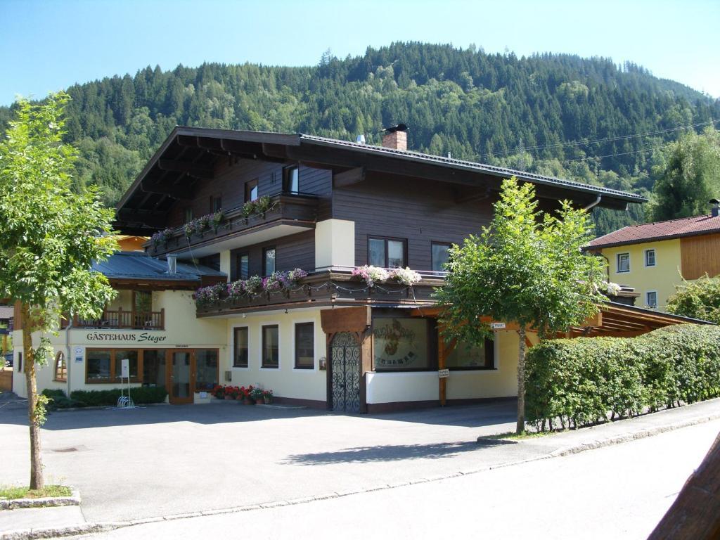 Gaestehaus Steger Kaprun Exterior foto
